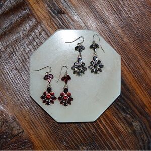 Set of 2: Elegant Floral Drop Earrings
